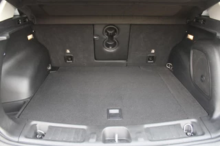 Jeep Compass Jeep Compass 4xe 240PK PHEV TRAILHAWK AUTOMAAT | NAVIGATIE | ACHTERUIRIJCAMERA | APPLE CARPLAY / ANDROID AUTO | DIGITALE COCKPIT | XENON KOPLAMPEN | 17