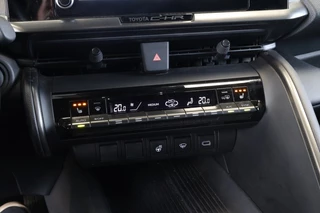 Toyota C-HR Toyota C-HR 1.8 Hybrid 140PK Active - Dodehoeksensor - Navi - - afbeelding nr 20