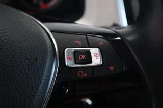Volkswagen up! Volkswagen up! 1.0 high up! | Cruise Control | Stoelverwarming | PDC - afbeelding nr 9