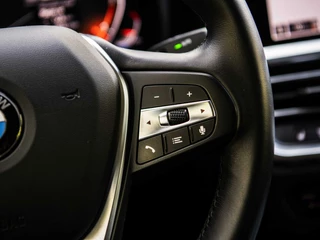 BMW 3 Serie BMW 3-serie Sedan 320d 191PK xDrive Aut Sportstoelen Virtual H/K HUD - afbeelding nr 24