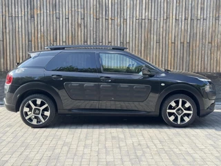 Citroën C4 Cactus Citroen C4 Cactus 1.2 PureTech Shine 110pk Navigatiesysteem | Climate control | Cruise control | Multifunctioneel stuurwiel | Trekhaak | Isofix | Getint glas | Inparkeerhulp | Parkeersensoren voor en achter | Achteruitrijcamera - afbeelding nr 31