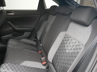 Volkswagen Taigo Volkswagen Taigo 1.0 TSI R-Line Camera| Keyless| Carplay| Navi - afbeelding nr 22