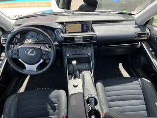 Lexus IS - afbeelding nr 2