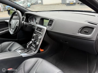 Volvo V60 Volvo V60 2.4 D6 Twin Engine R-Design ACC|BOMVOL|SCHUIFDAK - afbeelding nr 12
