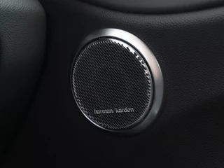 Alfa Romeo Giulia Alfa Romeo Giulia 2.0 Turbo 280 PK Competizione Q4 AWD | Harman | Veloce | 19