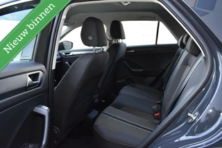 Volkswagen T-Roc Volkswagen T-Roc 1.5 TSI AUTOMAAT/NAVI & CARPLAY/LED/ACC/CLIMA/ETC.! - afbeelding nr 14