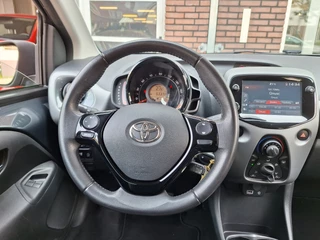 Toyota Aygo Toyota Aygo 1.0 VVT-i X-Play Limited 5Drs /Navi/Camera/Apple/Android/Airco/garantie - afbeelding nr 26