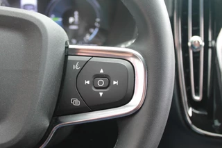 Volvo XC40 Volvo XC40 T4 Recharge R-Design | Parkeercamera | Stoelverwarming | Leder | Electr. Stoelen | Glossy Black | Keyless - afbeelding nr 31