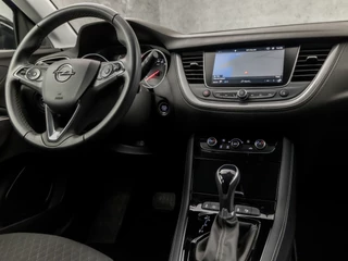 Opel Grandland X Automaat (APPLE CARPLAY, GROOT NAVI, CLIMATE, CAMERA, LEDER, LED KOPLAMPEN, SPORTSTOELEN, KEYLESS, CRUISE, NIEUWE APK, NIEUWSTAAT) - afbeelding nr 7