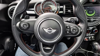 MINI Cooper | Vol | Onderh.historie | Pano.dak | Nav | Stoelverw | LED / Xenon - afbeelding nr 10
