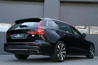Volvo V60 Volvo V60 2.0 T6 Recharge AWD Inscription Panodak Headup Display 360View Adaptiv Cruise Leder Sportzetels Harman/Kardon Audio Laneassist 134000km BJ2021 - afbeelding nr 7