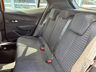 Peugeot 2008 Peugeot 2008 1.2 PT 130PK AUTOMAAT ACTIVE PACK AIRCO CRUISE NAVI PDC. - afbeelding nr 6