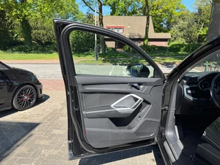 Audi Q3 Airco/Lichtmetalen velgen/Parkeersensoren - afbeelding nr 7