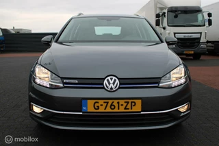 Volkswagen Golf Volkswagen Golf 1.5 TSI Comfortline Business, Alcantara Sportstoelen, Stoelverwarming, Pdc voor + achter, Cruise, Clima, Navi, App connect - afbeelding nr 9