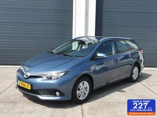 Toyota Auris Toyota Auris 1.8 Hybrid - afbeelding nr 1