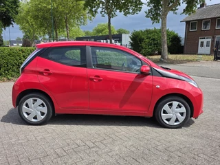 Toyota Aygo Toyota Aygo 1.0 VVT-i x-play, 1e Eig! Camera! Zondag OPEN! - afbeelding nr 6