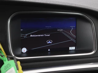 Volvo V40 Volvo V40 2.0 T2 Nordic+ | Stoelverwarming | Trekhaak |  Standkachel | Navigatie | Full LED | Verwarmde voorruit | Bluetooth | Climate control - afbeelding nr 15