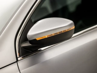Peugeot 308 (PANORAMADAK, NAVIGATIE, CLIMATE, LEDER/ALCANTARA, CAMERA, LED KOPLAMPEN, SPORTSTOELEN, PARKEERSENSOREN, CRUISE, NIEUWE APK, NIEUWSTAAT) - afbeelding nr 30
