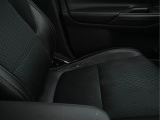 Mitsubishi Outlander Mitsubishi Outlander 2.0 PHEV Business Edition X-Line AWD Aut. *NAVI-FULLMAP | LEATHER-FABRIC | COMFORT-SEATS | CAMERA | ECC | KEYLESS | SHIFT-PADDLES | TOWBAR | 16