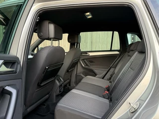 Volkswagen Tiguan Volkswagen Tiguan 1.4 TSI ACT R-Line, Wegkl.Trekhaak, CAMERA, ACC - afbeelding nr 18