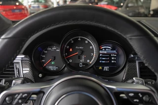 Porsche Macan Porsche Macan 3.6 Turbo|SportDesign|Keyless|CarPlay|BOSE|Carbon|Standkachel|Facelift|Dealer Onderhouden - afbeelding nr 13