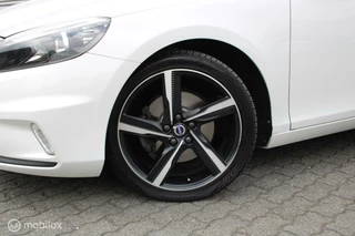 Volvo V40 Volvo V40 2.0 T2 R-Design/Navi/Tel/Pdc/Trekhaak/ - afbeelding nr 4