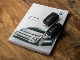 Volkswagen up! (5-DEURS, AIRCO, BLUETOOTH, GETINT GLAS, NIEUWE APK, SPORTSTOELEN, START/STOP, NIEUWSTAAT) - afbeelding nr 13