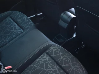 Škoda Fabia Skoda Fabia 5Drs TSI 95 PK Zwart Dak Navigatie Stoelverw DonkerGlas Parkeersensor Cruise - afbeelding nr 37