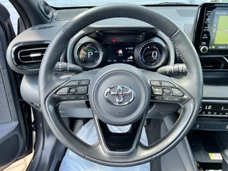 Toyota Yaris Toyota Yaris 1.5 Hybrid Executive Automaat | Pano | Navi | NL auto - afbeelding nr 16