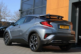 Toyota C-HR Toyota C-HR 2.0 Hybrid Style Luxury | JBL | Camera | Navi - afbeelding nr 11