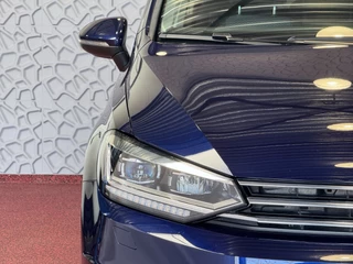 Volkswagen Touran Volkswagen Touran 1.5 TSI 150PK 7P CARPLAY NAVI CAMERA LED ELEK.KLEP VIR.COCKPIT DODE.HOEK DET. STOELVERW KEYLESS 7P 7PERS 09/2024 
