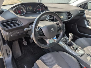 Peugeot 308 Peugeot 308 SW 1.2 PureTech Allure - afbeelding nr 14