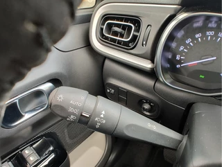Citroën C3 Citroën C3 1.2 PURETECH SHINE BUSINESS Keyless | Stoelverwarming | Houtinleg dashboard - afbeelding nr 24
