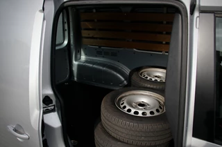 Volkswagen Caddy Volkswagen Caddy 2.0 TDI | CarPlay | PDC | Cruise control | Trekhaak | Airco | NAP Logisch | Schroefset | Spoilerset | Nieuwe APK | Euro 6 - afbeelding nr 27