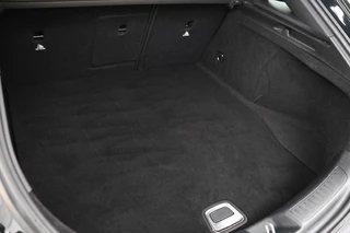 Mercedes-Benz CLA Mercedes-Benz CLA-klasse Shooting Brake 180 Business Solution | Stoelverwarming |  Full LED | Half leder | Sportstoelen | Camera | Trekhaak | Navigatie | Park Assist | Cruise control | Airco | Bluetooth - afbeelding nr 12