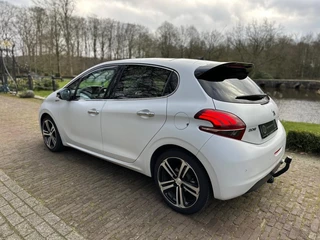 Peugeot 208 Peugeot 208 1.2 PureTech GT-line | Pano | Clima | Volledig Onderhouden | - afbeelding nr 13