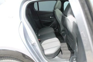 Peugeot 208 Peugeot 208 1.2 PureTech GT Automaat | Pano | Camera | Clima | 3d cockpit - afbeelding nr 8