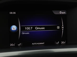 Volvo V60 Volvo V60 1.5 T3 R-Design | Stoelverwarming | Xenon |  Leder/Alcantara | Navigatie | Trekhaak | Parkeerhulp | Climate control | Cruise control - afbeelding nr 19