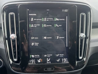 Volvo XC40 Navigatie Trekhaak Panoramadak Leder Elek stoelen Standkachel 360 Camera Intellisafe Carplay NL Auto Vol - afbeelding nr 22