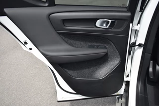 Volvo EX40 Volvo EX40 Extended Range Ultra 252pk/82kWh | 20'' | Runningboards | Trekha - afbeelding nr 16