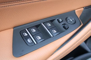 BMW 5 Serie BMW 5-serie 520i High Executive M-Sport | Schuifdak | H&K | Trekhaak - afbeelding nr 44