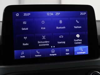 Ford Focus Ford Focus 1.0 EcoBoost Hybrid Titanium Style |  Stoel & stuurverwarming | Camera | Full LED | Carplay | Climate control | Navigatie | Park Assist | Getint glas - afbeelding nr 18