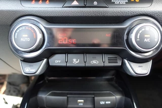 Kia Stonic Kia Stonic 1.0 T-GDi 100PK DYNAMIC-LINE MILD HYBRIDE - afbeelding nr 14