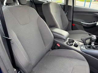 Ford Focus Airco/ECC,Cruisecontrol,Navigatie - afbeelding nr 5