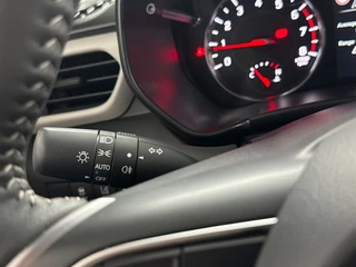 Suzuki Swift Suzuki Swift 1.2 Select Smart Hybrid | Navigatie | Adaptieve Cruise Control | Parkeercamera - afbeelding nr 24