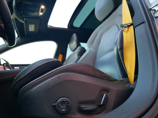 Volvo V60 Volvo V60 2.0 T8 Twin Engine AWD Polestar Engineered bowers & wilkins FULL OPTION - afbeelding nr 23
