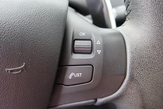 Peugeot 208 Peugeot 208 1.2 e-VTi Style AUTOMAAT 82pk NAVI, PDC, Cruise, 1e eigenaar - afbeelding nr 14