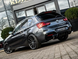 BMW 1 Serie BMW 1-serie M140i xDrive High Executive|H&K|REMUS|19'' - afbeelding nr 31