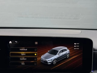 Mercedes-Benz A-Klasse Mercedes-Benz A-Klasse 200 163PK AMG Night Sfeer Apple-Carplay 19'' - afbeelding nr 28