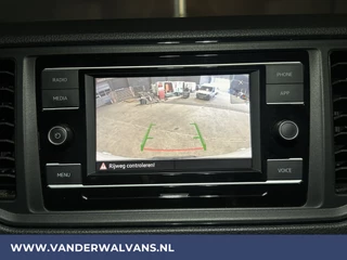 Volkswagen Crafter Volkswagen Crafter 2.0 TDI 141pk L3H3 L2H2 Euro6 Airco | Camera | Apple Carplay | Android Auto | Cruisecontrol Chauffeursstoel - afbeelding nr 4